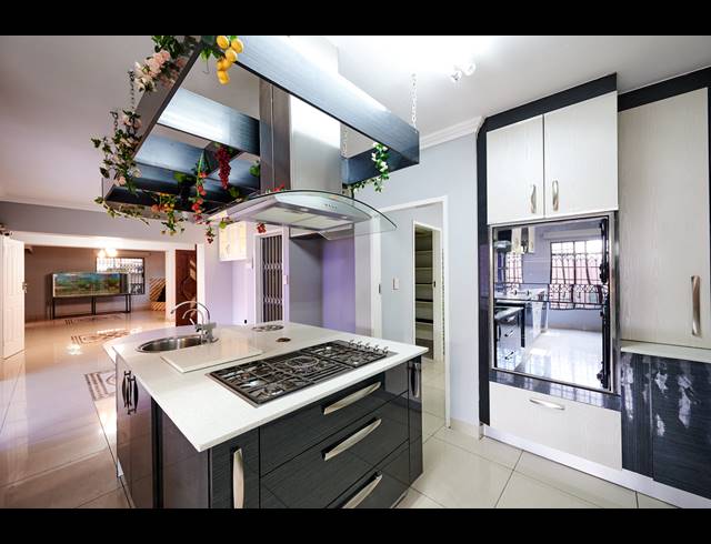 4 BEDROOM HOUSE SOLD IN VORNA VALLEY